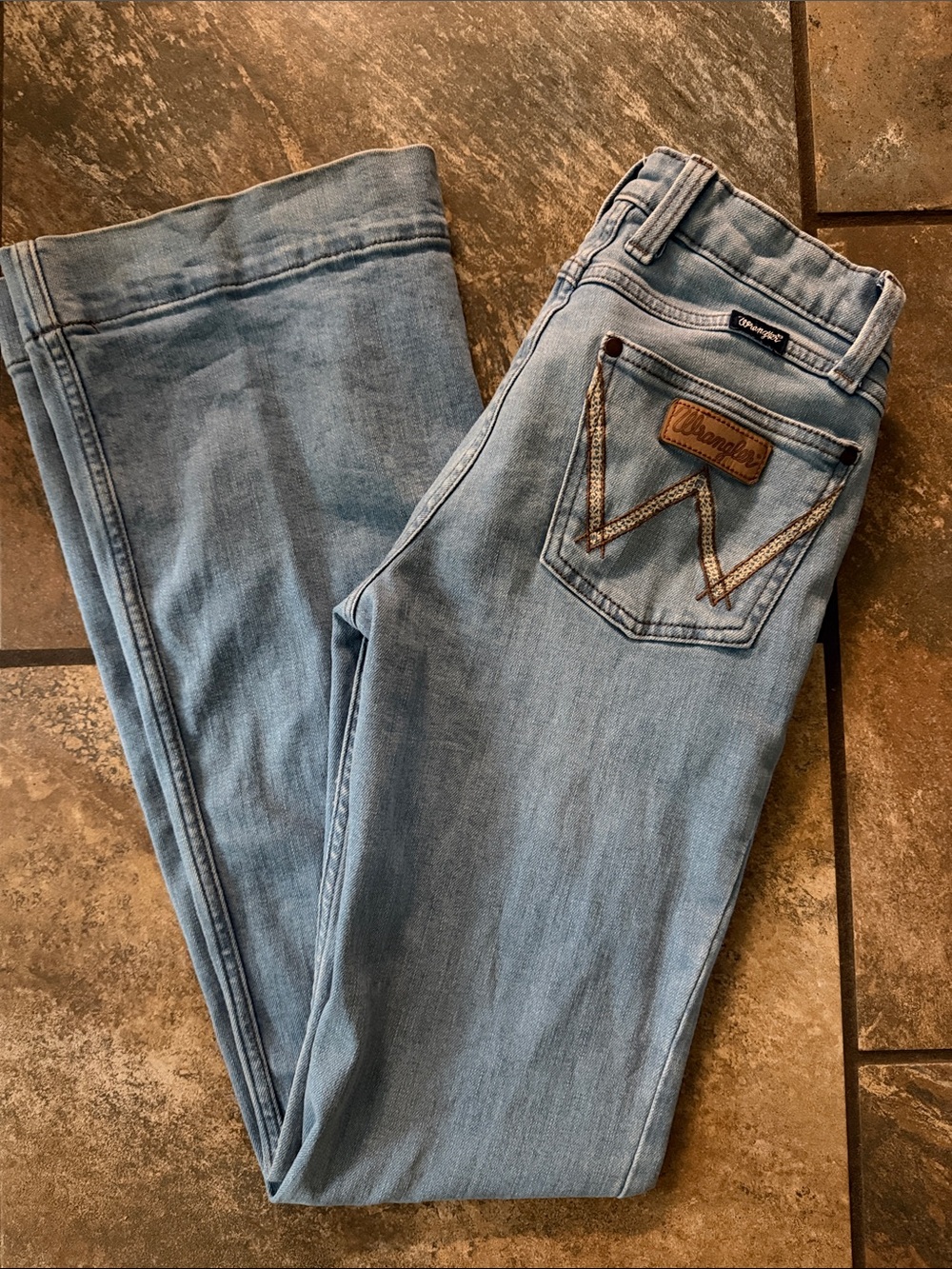 Wrangler Light Wash Women's Mid-Rise Trouser Jeans - Classic Back Pocket Stitch